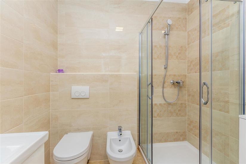 House K1, for 10 persons