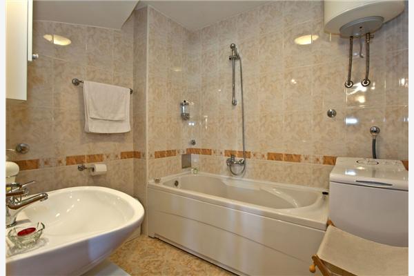 House K1, for 8 persons