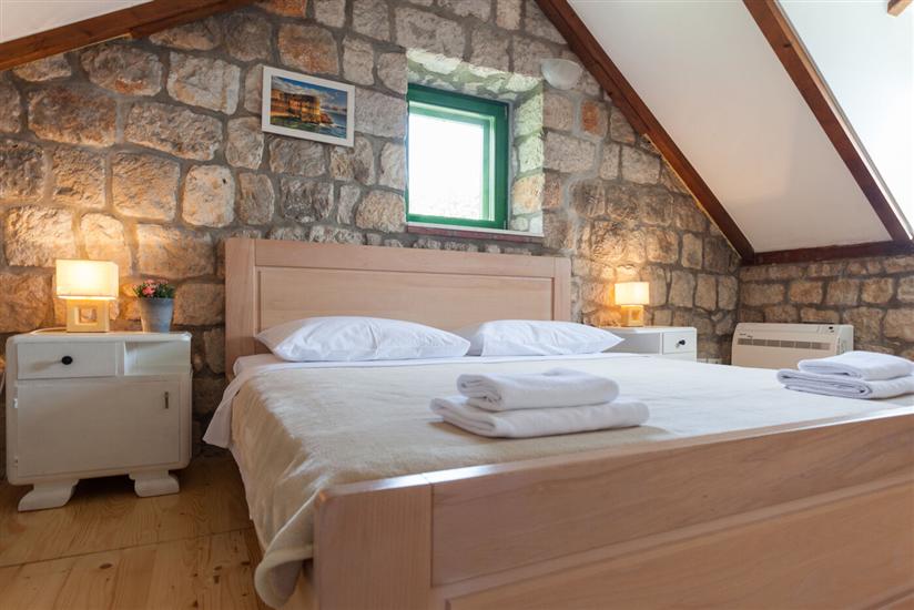 House K1, for 8 persons