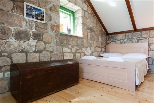 House K1, for 8 persons