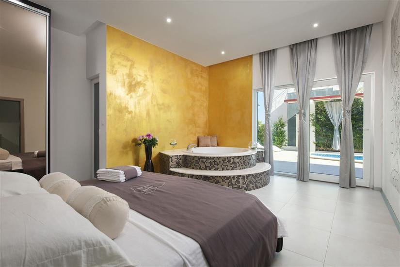 House K1, for 9 persons