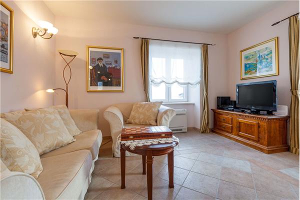 House K1, for 10 persons