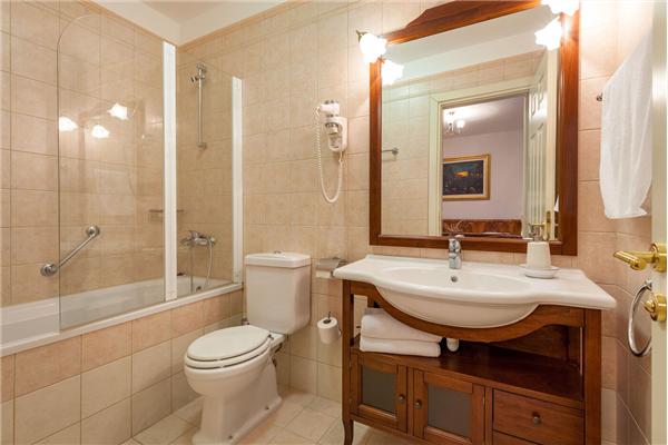 House K1, for 10 persons