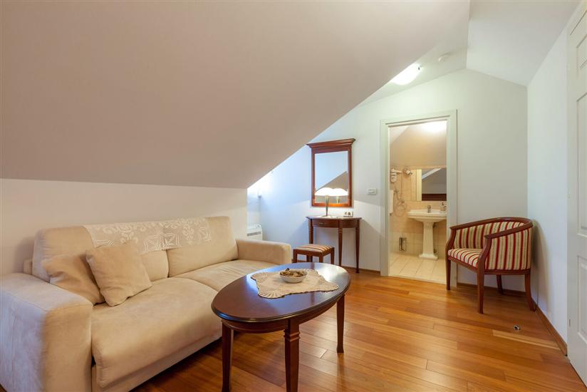 House K1, for 10 persons