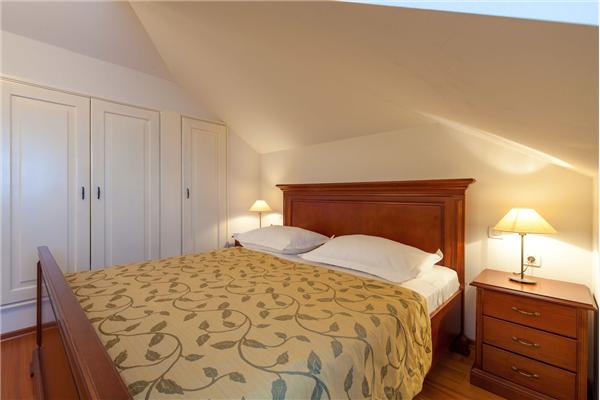 House K1, for 10 persons