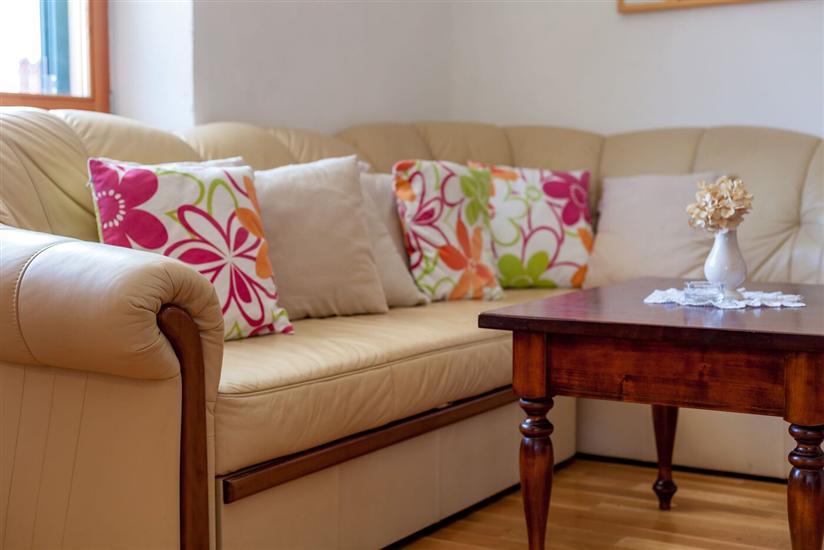 House K1, for 10 persons