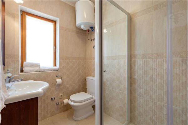 House K1, for 10 persons