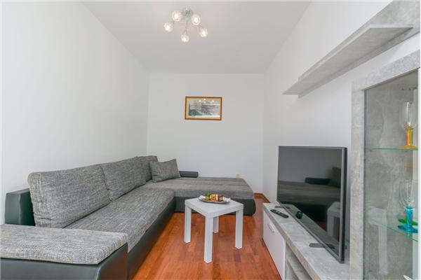 Apartment A1, for 6 persons