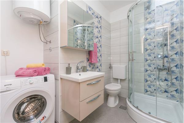 Apartment A1, for 6 persons