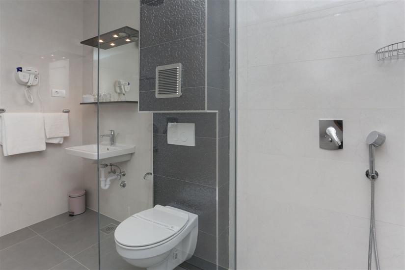 Apartment A1, for 5 persons