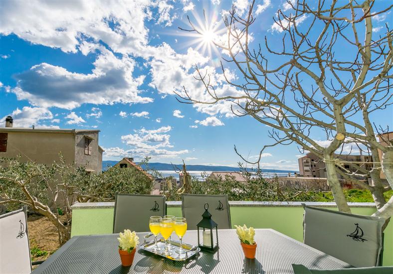 Apartment A1, for 6 persons