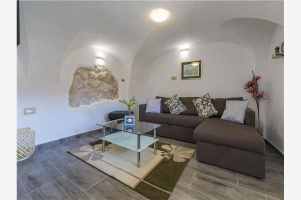 House K1, for 8 persons