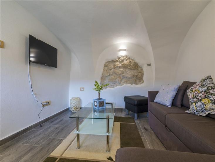 House K1, for 8 persons