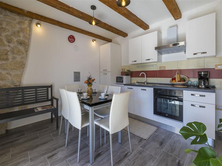 House K1, for 8 persons