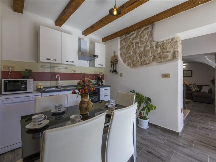 House K1, for 8 persons