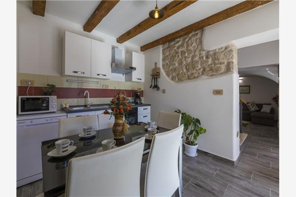 House K1, for 8 persons