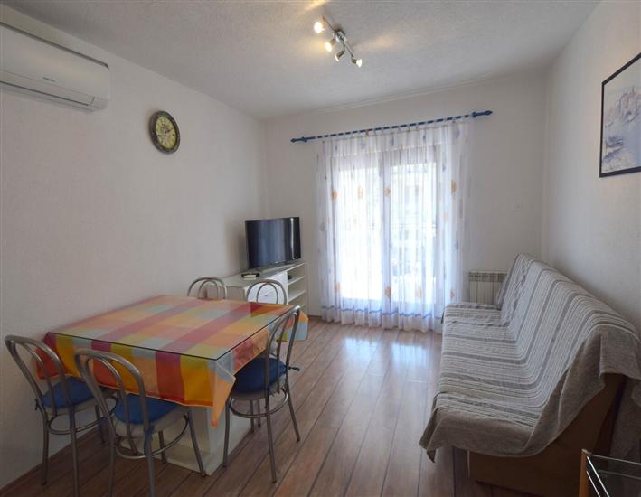 Apartment A1, for 5 persons