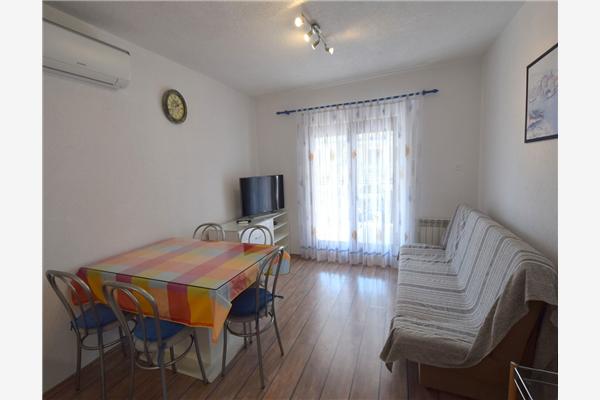 Apartment A1, for 5 persons