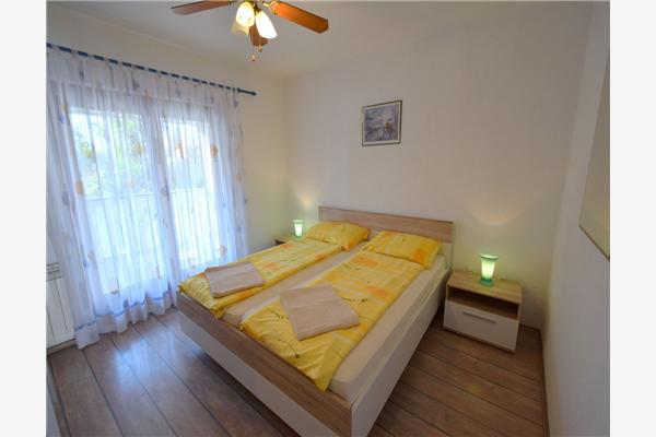 Apartment A1, for 5 persons