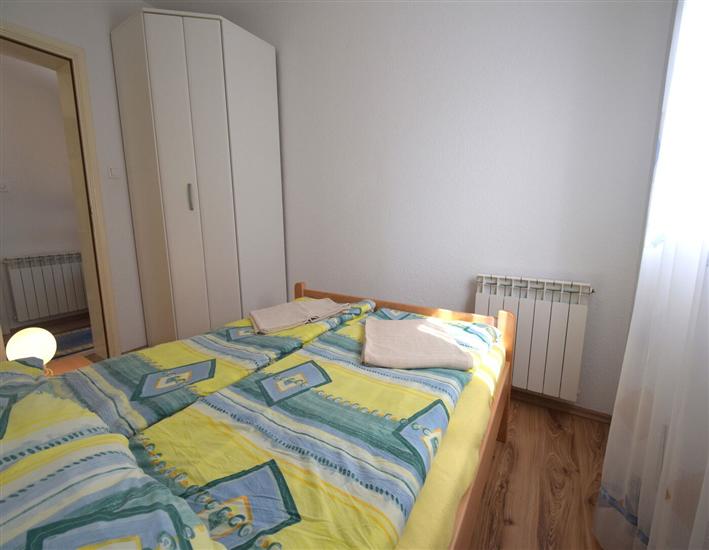 Apartment A1, for 5 persons