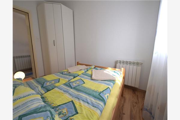 Apartment A1, for 5 persons