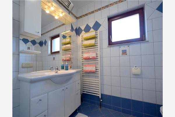 Apartment A1, for 5 persons