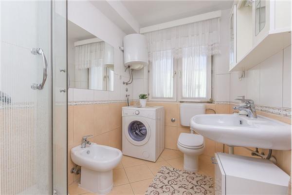 Apartment A1, for 6 persons