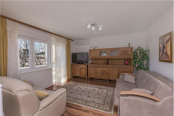 Apartment A1, for 6 persons