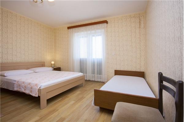Apartment A2, for 10 persons