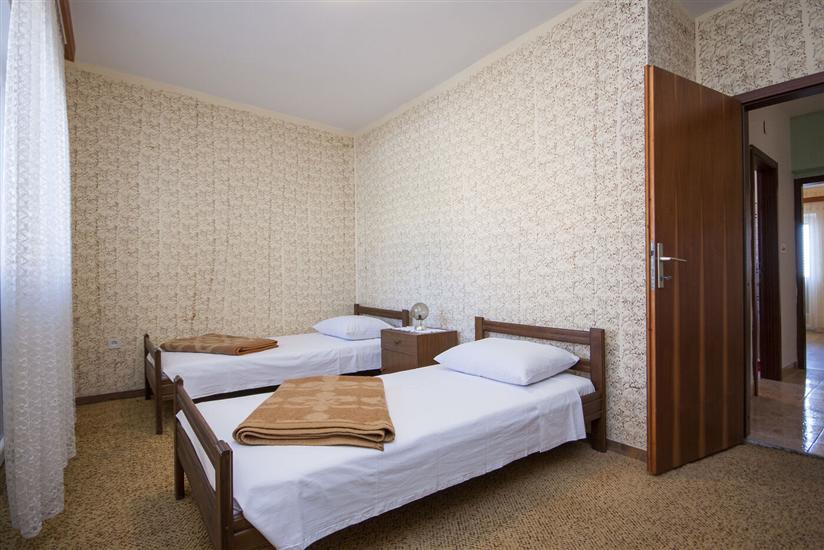 Apartment A2, for 10 persons