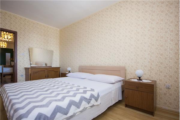 Apartment A2, for 10 persons