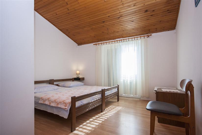 Apartment A1, for 8 persons