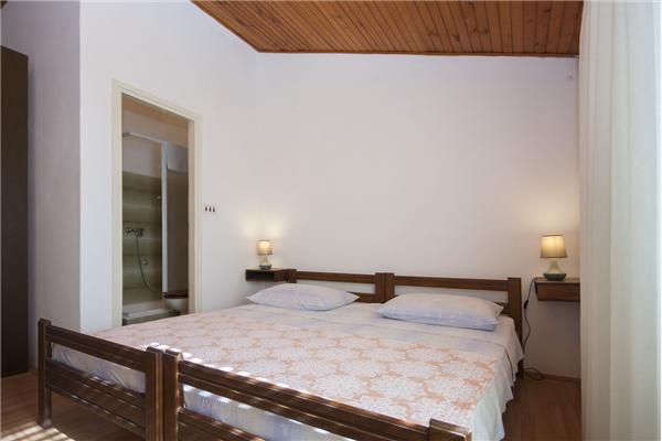 Apartment A1, for 8 persons