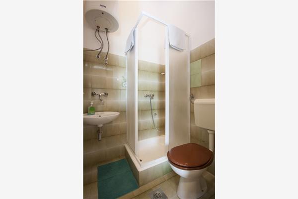 Apartment A1, for 8 persons