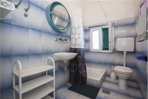 Apartment A1, for 8 persons