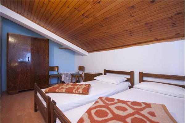 Apartment A1, for 8 persons