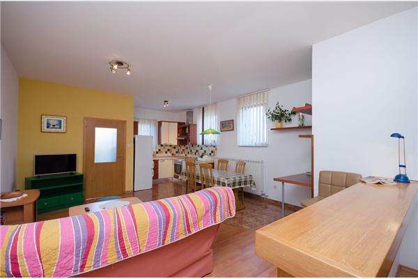 Apartment A1, for 5 persons