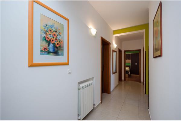 Apartment A2, for 7 persons