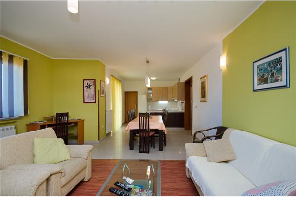 Apartment A2, for 7 persons