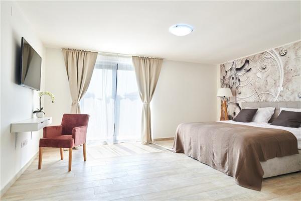 House K1, for 8 persons