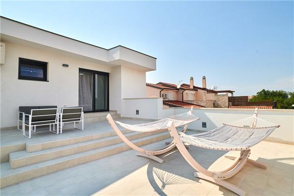 House K1, for 8 persons