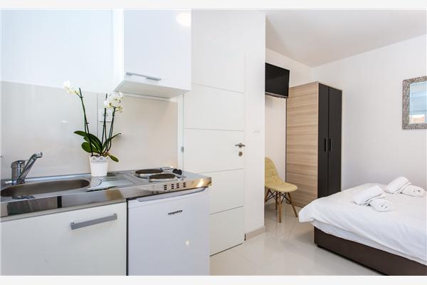 Apartment A6, for 2 persons