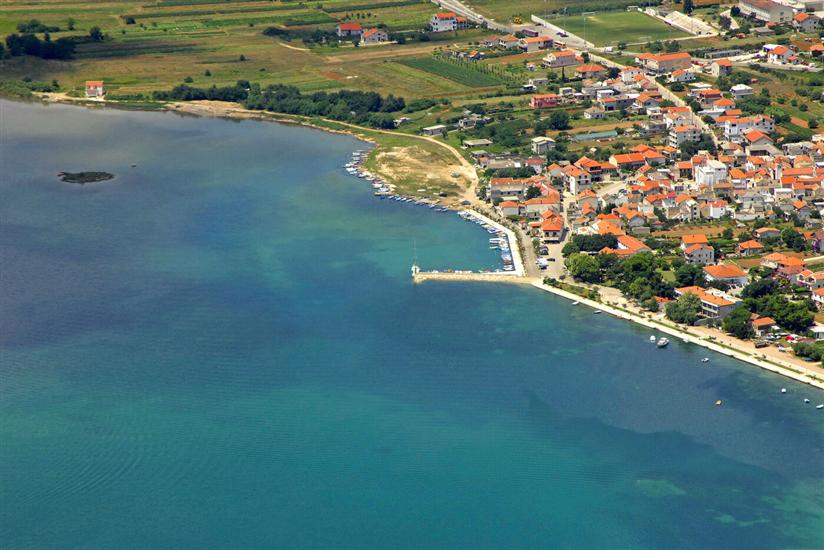 Apartmaj Rada -near sandy beach