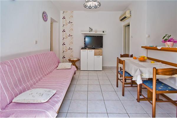 Apartment A4, for 2 persons