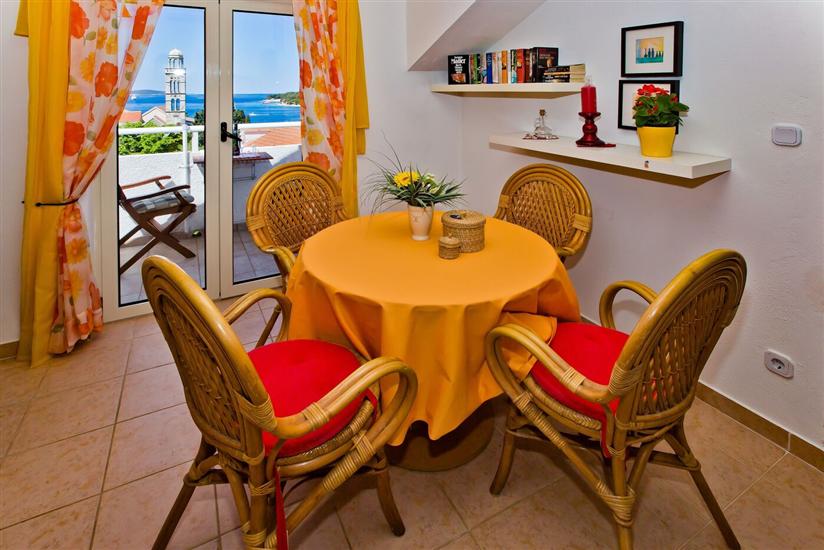 Apartment A6, for 2 persons