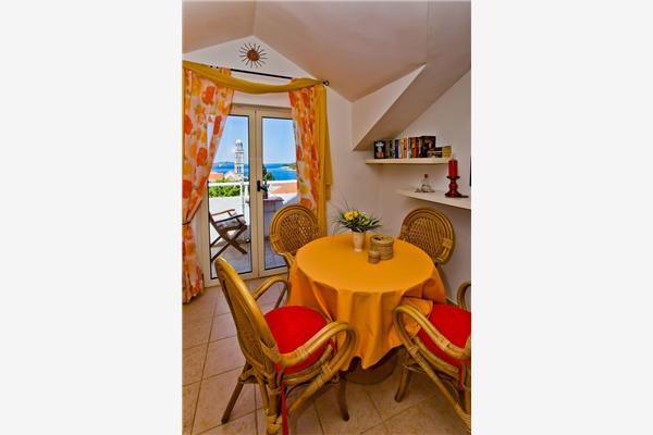 Apartment A6, for 2 persons