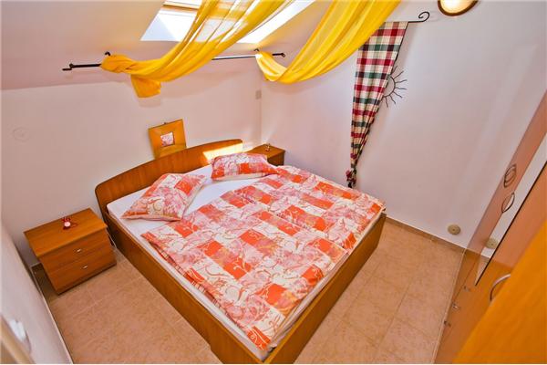 Apartment A6, for 2 persons