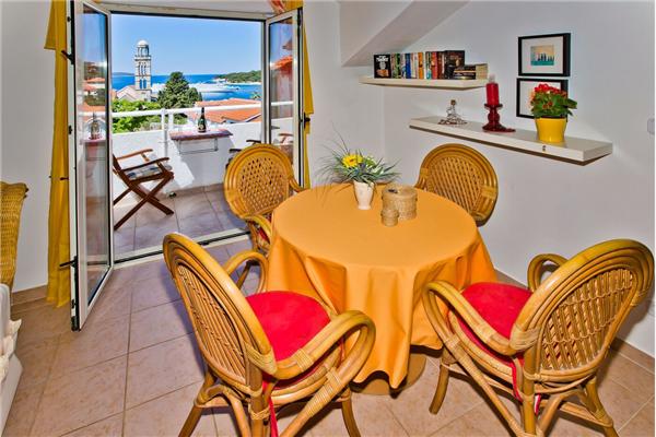 Apartment A6, for 2 persons