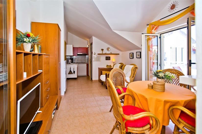 Apartment A6, for 2 persons