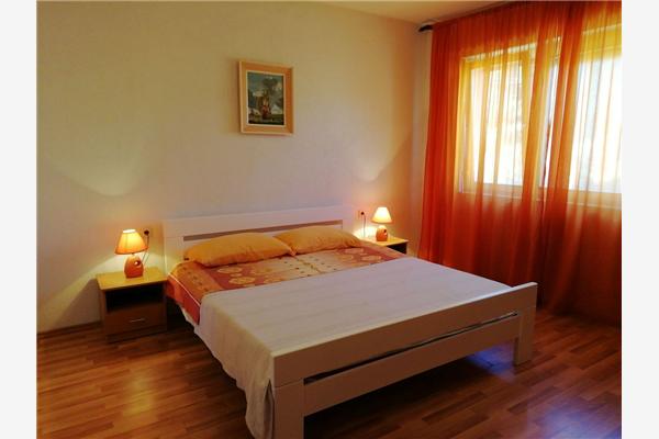 Apartment A1, for 6 persons